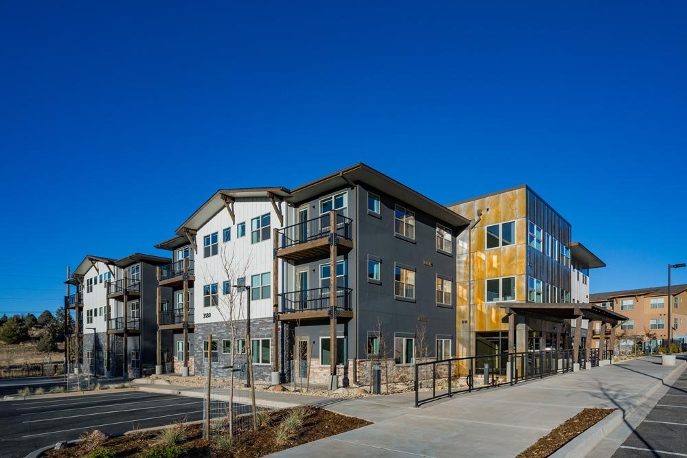 Lumien II Apartments